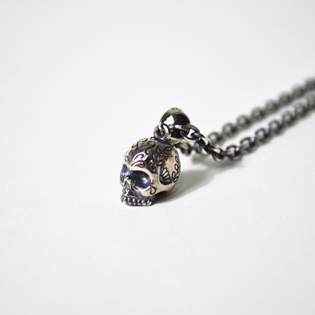 HIPPY WATER SKULL NECKLACE